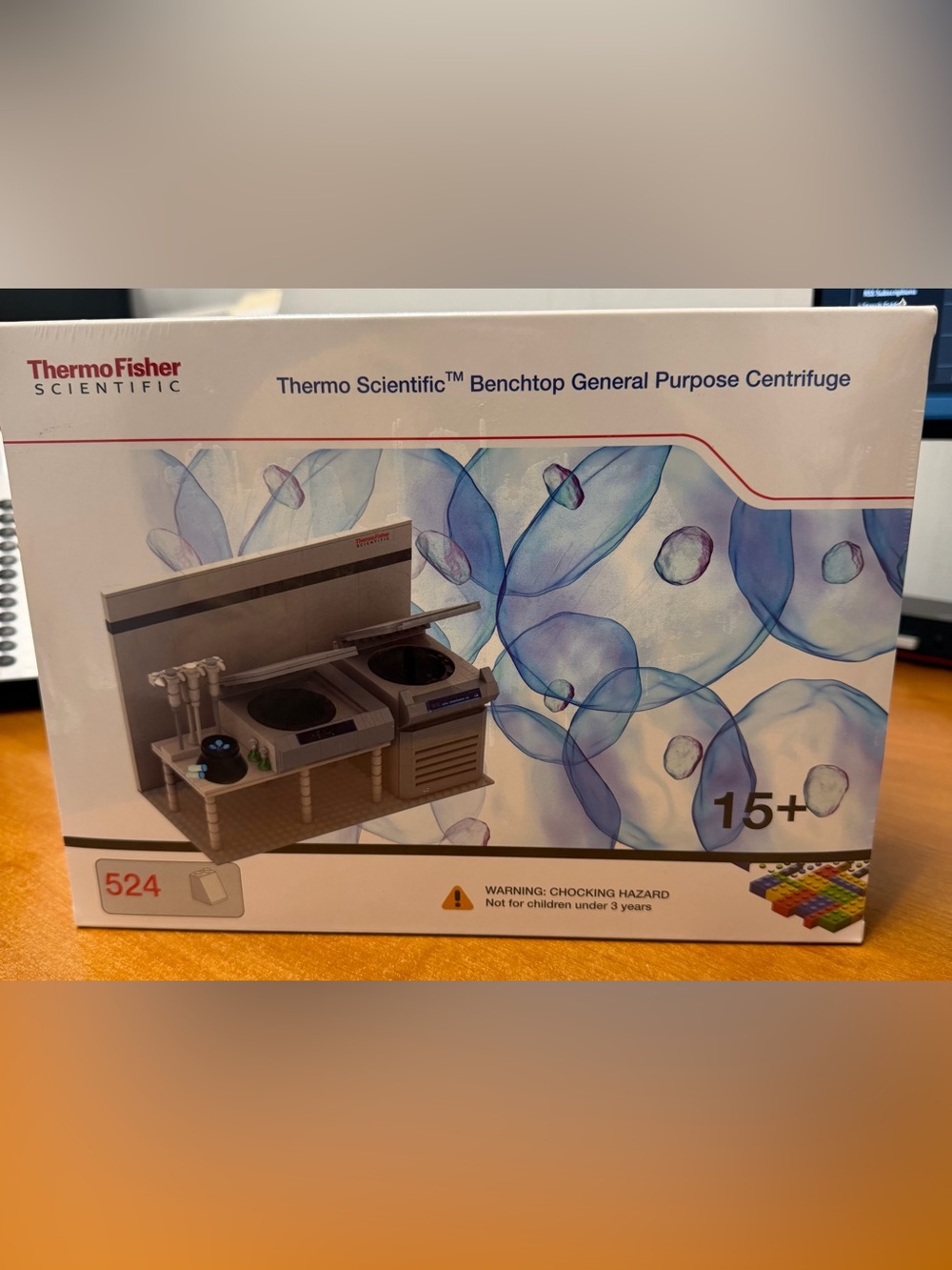 Thermo Fisher Scientific Gift- Centrifuge and Pipette Building bricks Set